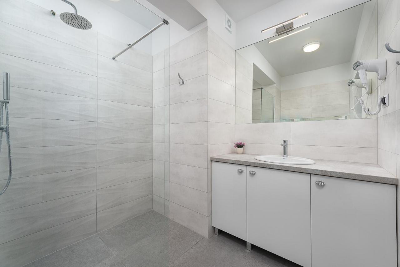 Roza Baltyku - Apartamenty I Pokoje A Dębki Εξωτερικό φωτογραφία