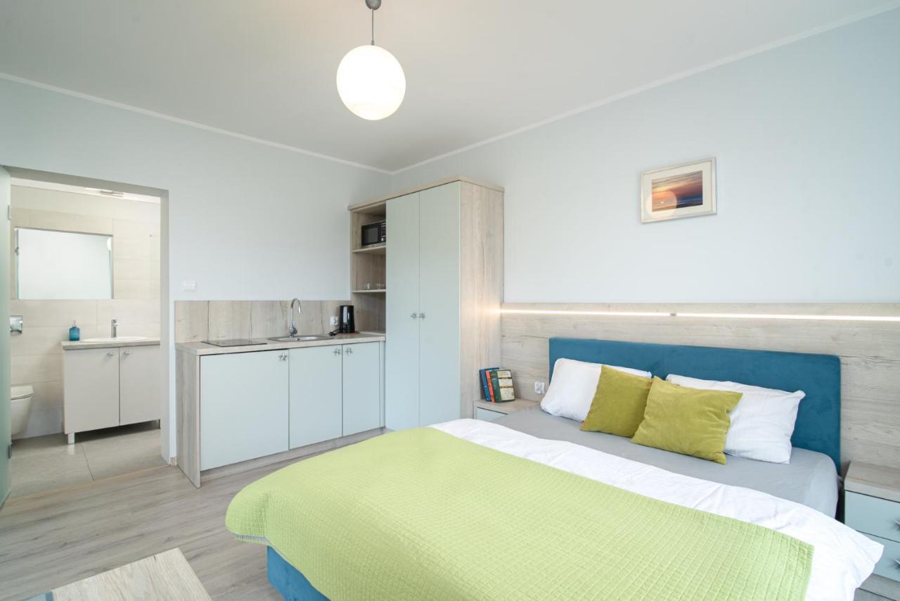 Roza Baltyku - Apartamenty I Pokoje A Dębki Εξωτερικό φωτογραφία